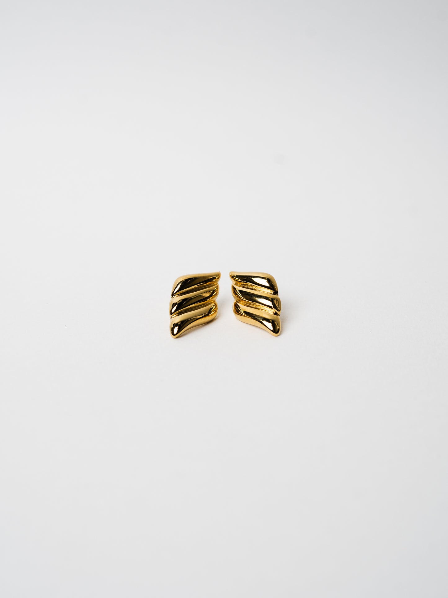 Angel Wing Statement Stud | Gold